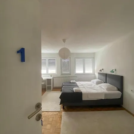 Hidden Gem Shared Apartment, Suite * Sarajevo
